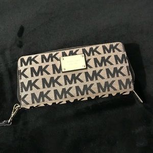 Michael Kors wallet
